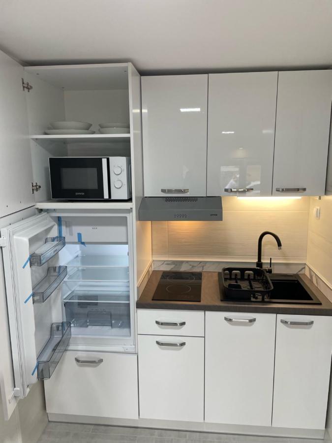 Lory Apartmani ドラマリ エクステリア 写真
