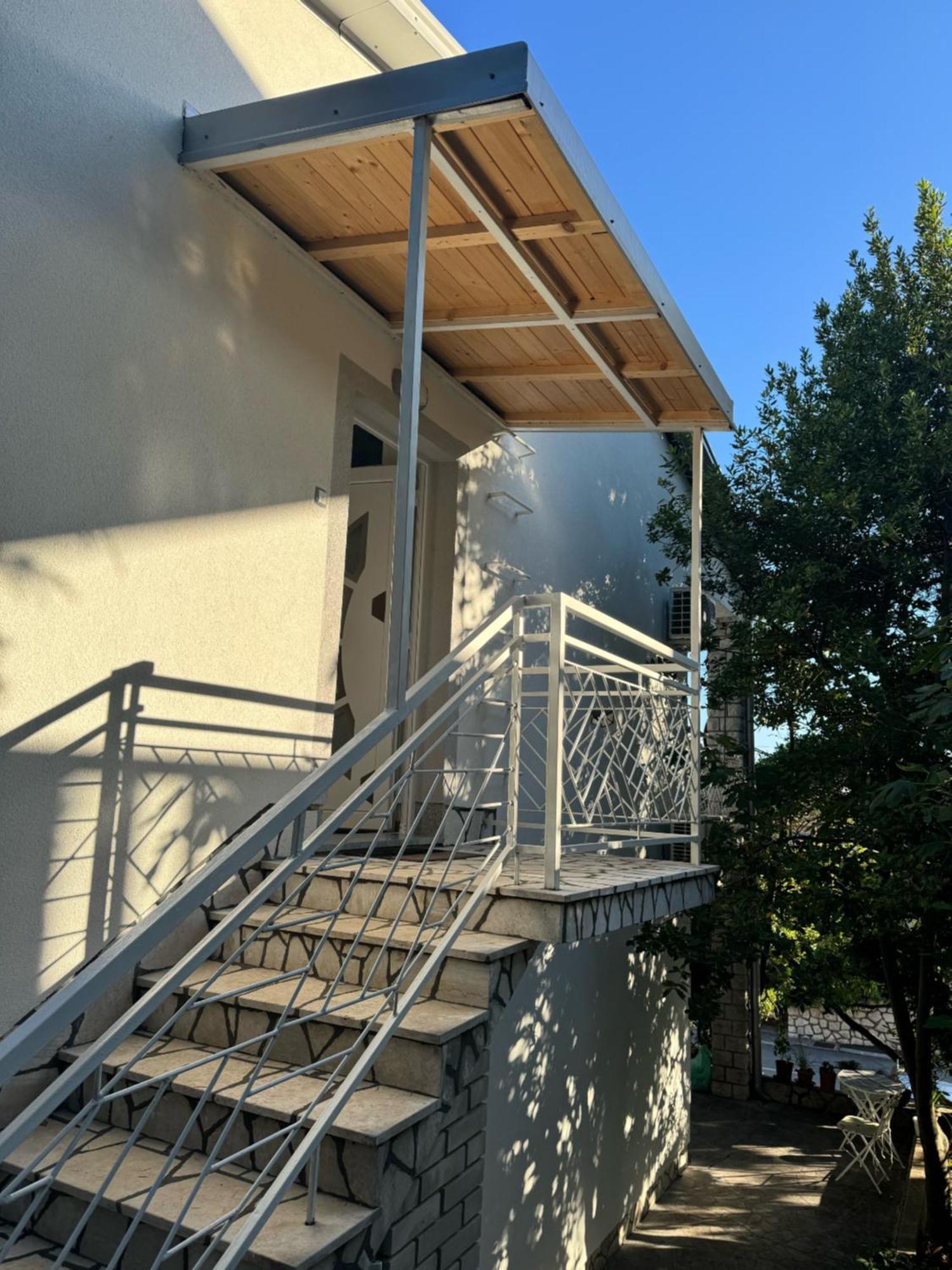 Lory Apartmani ドラマリ エクステリア 写真