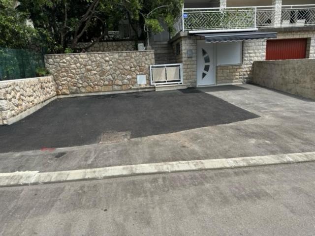 Lory Apartmani ドラマリ エクステリア 写真